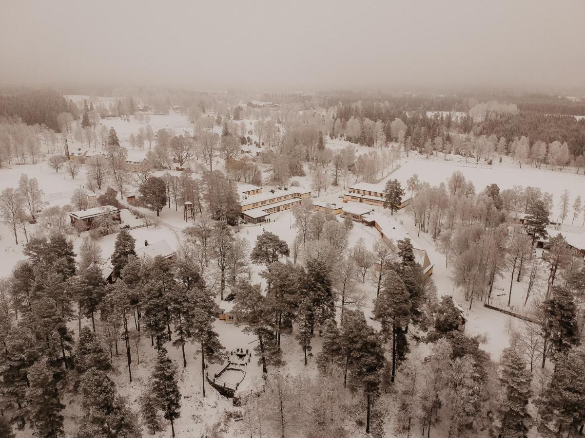 Stiftsgarden Tallnaes Skillingaryd Екстериор снимка